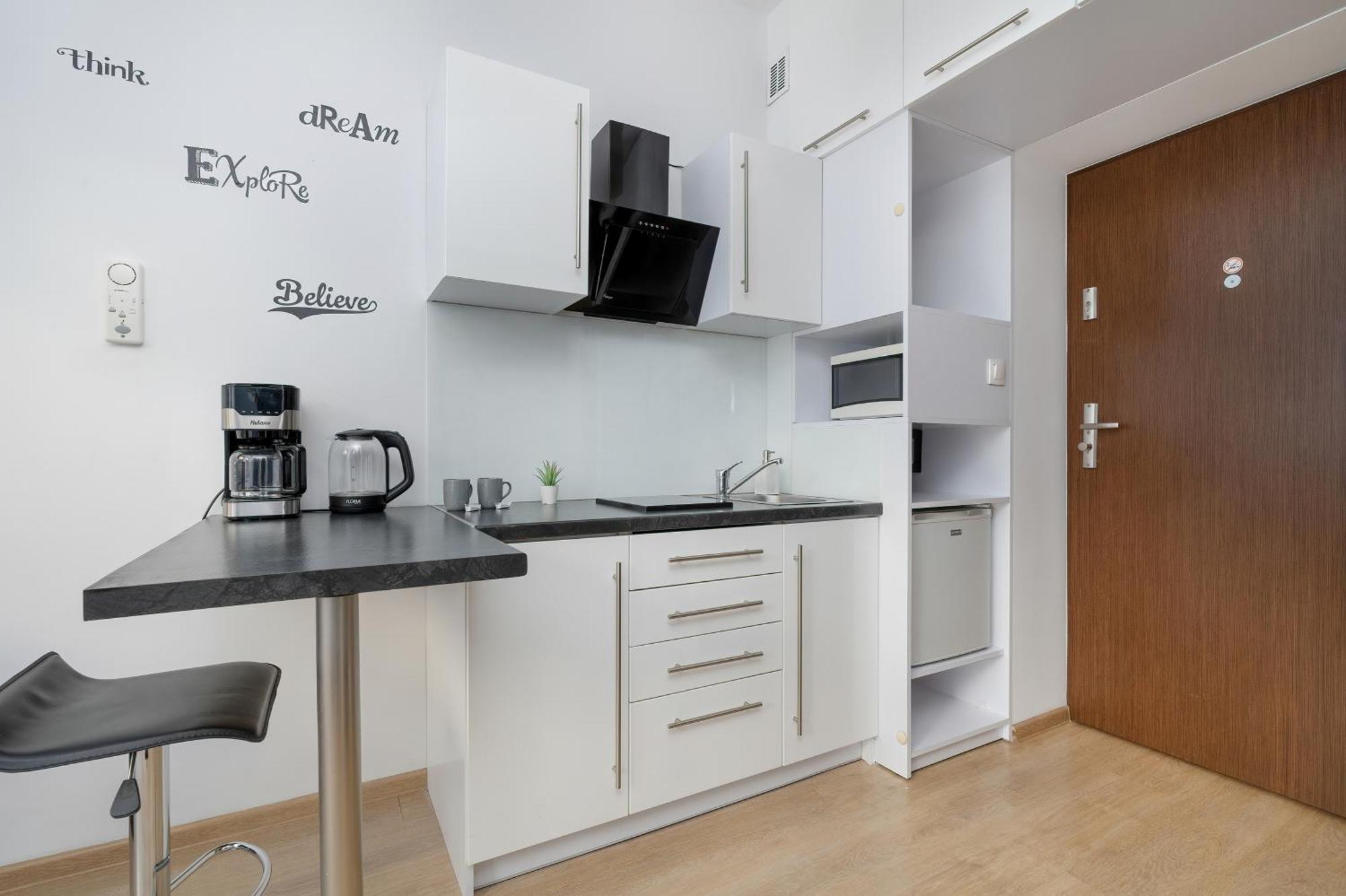Lea Apartment Kraków Krowodrza by Renters Exterior foto